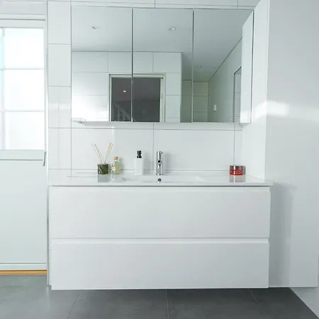 Modern&stunning House View Ferienhaus