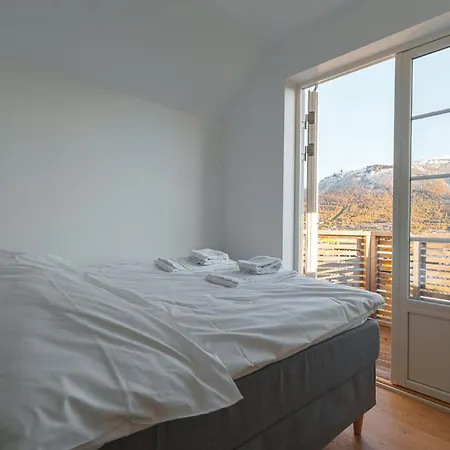 Modern And Stunning House View Дом отдыха Тромсё