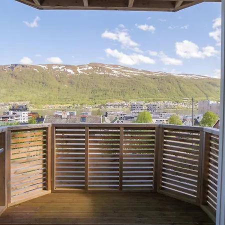 Modern&stunning House View Ferienhaus