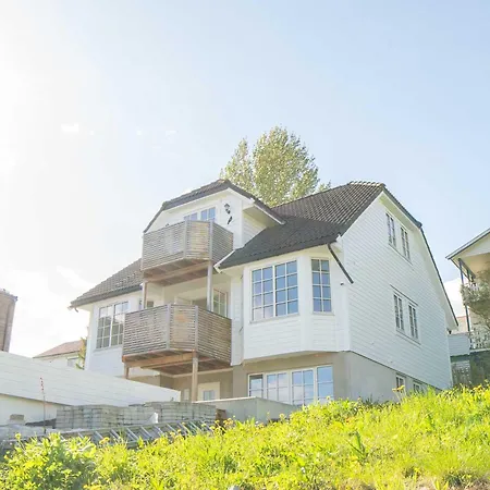 Modern And Stunning House View Tromso