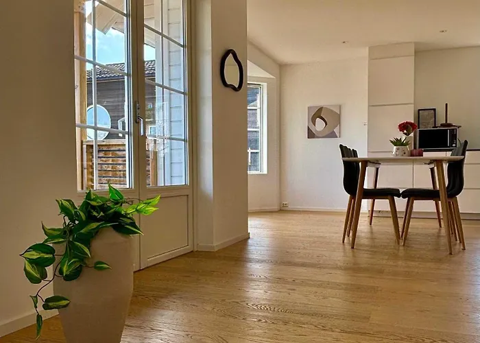 Modern And Stunning House View 펜션 트롬쇠