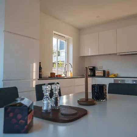 Modern And Stunning House View Vakantiehuis *