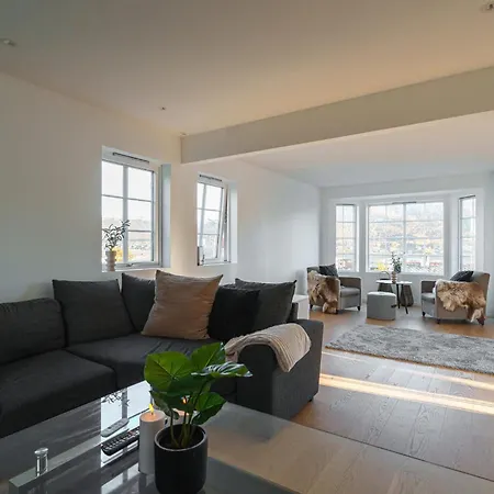 Vakantiehuis Modern And Stunning House View *